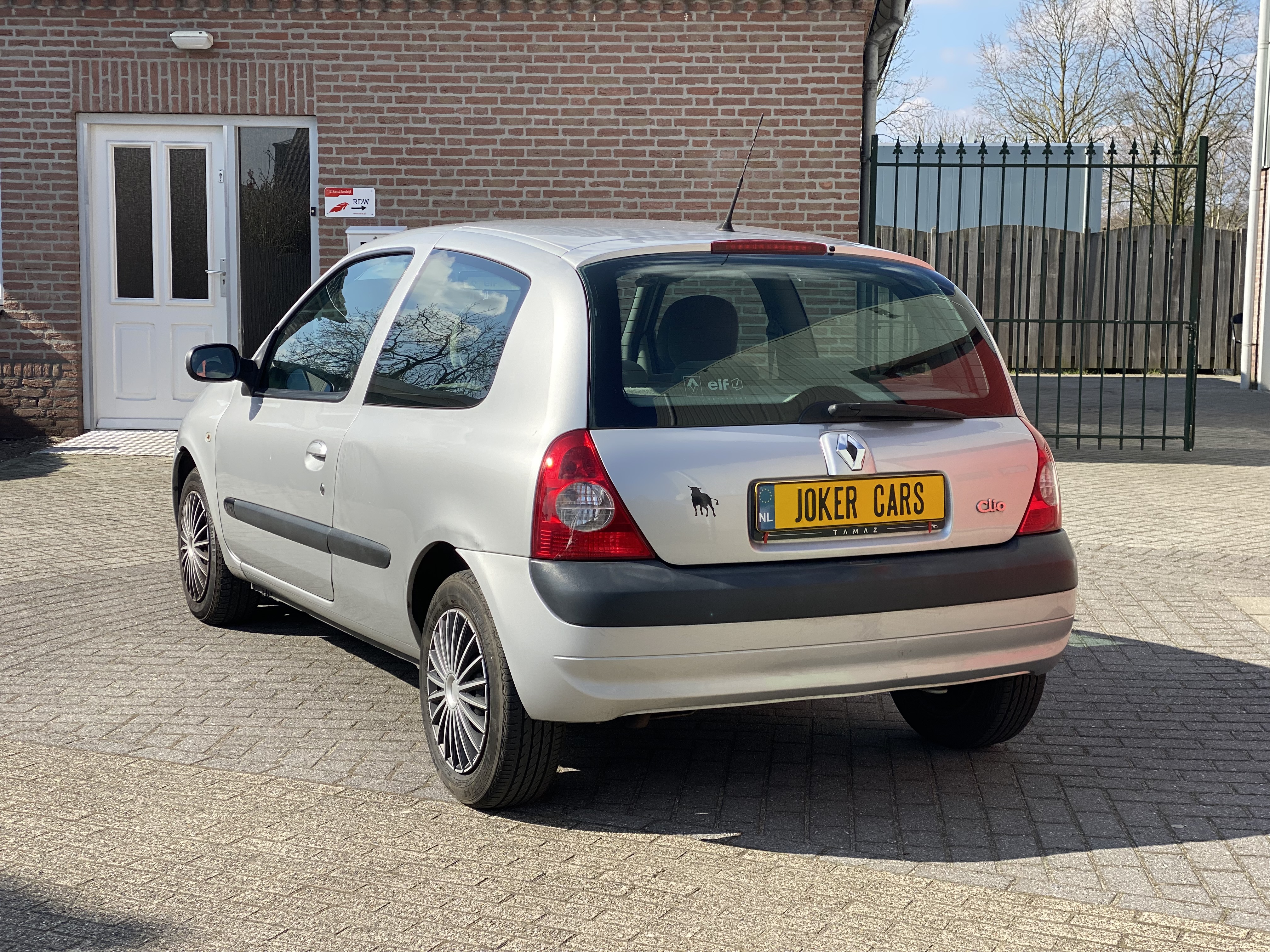 RENAULT CLIO