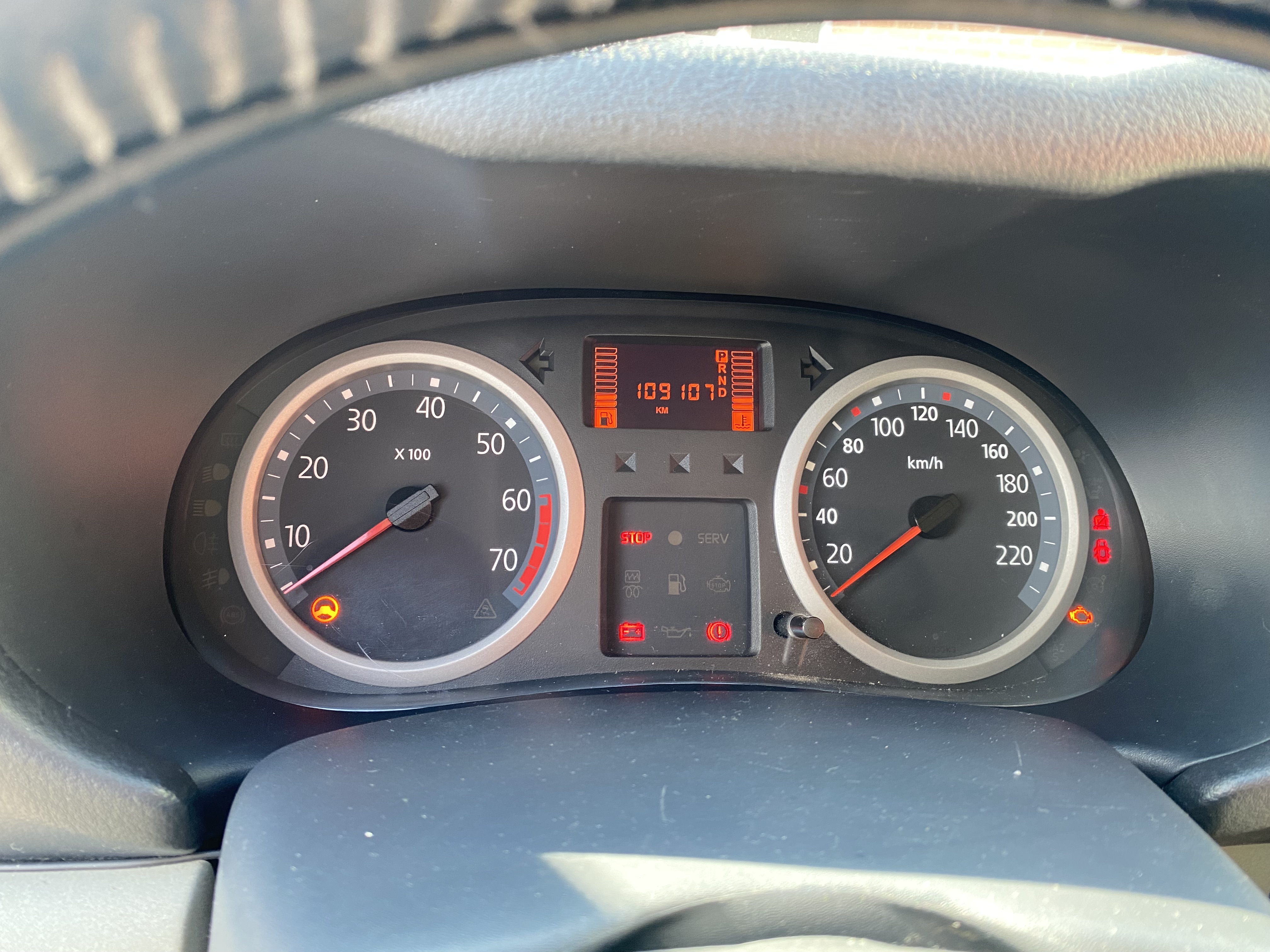 RENAULT CLIO